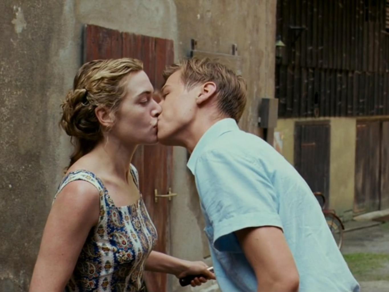 Девушка влюбляется в своего похитителя. Жестяной барабан die blechtrommel, 1979. Кевин зегерс камилль салливань2009. Фолькер шлёндорф. Драмы про детей.