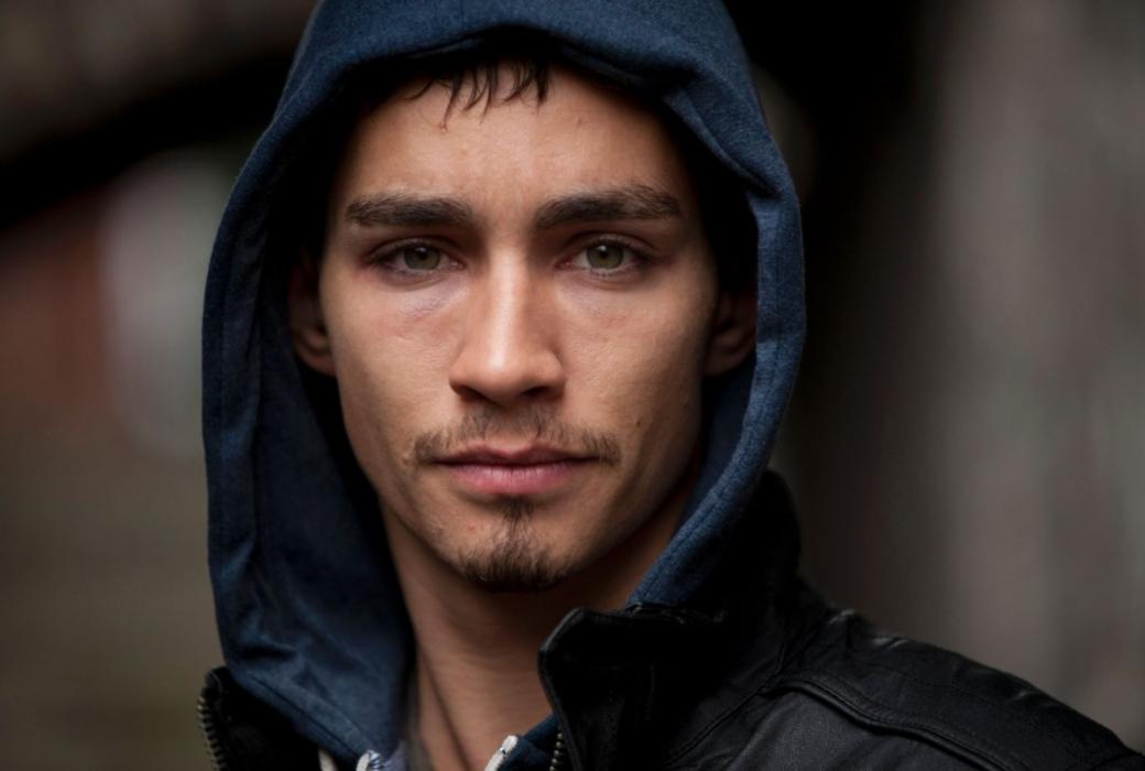 5 seriale cu Robert Sheehan