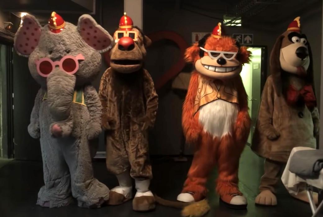 The Banana Splits Trailer oficial